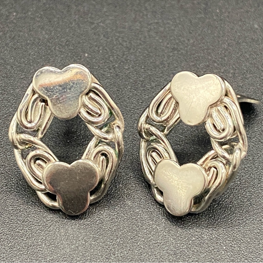 Vintage Rhodium Plated Silver Tone Scroll Chain Oval Clip On Earrings